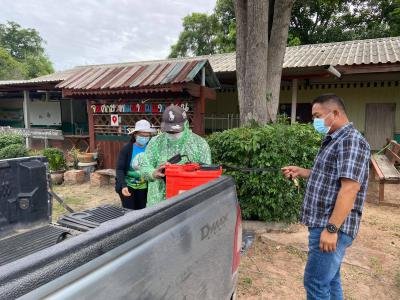 ฉีดพ่นฆ่าเชื้อเพื่อลดความเสี่ยงการแพร่ระบาดโรคติดเชื้อไวรัสโคโรนา (COVID-19)