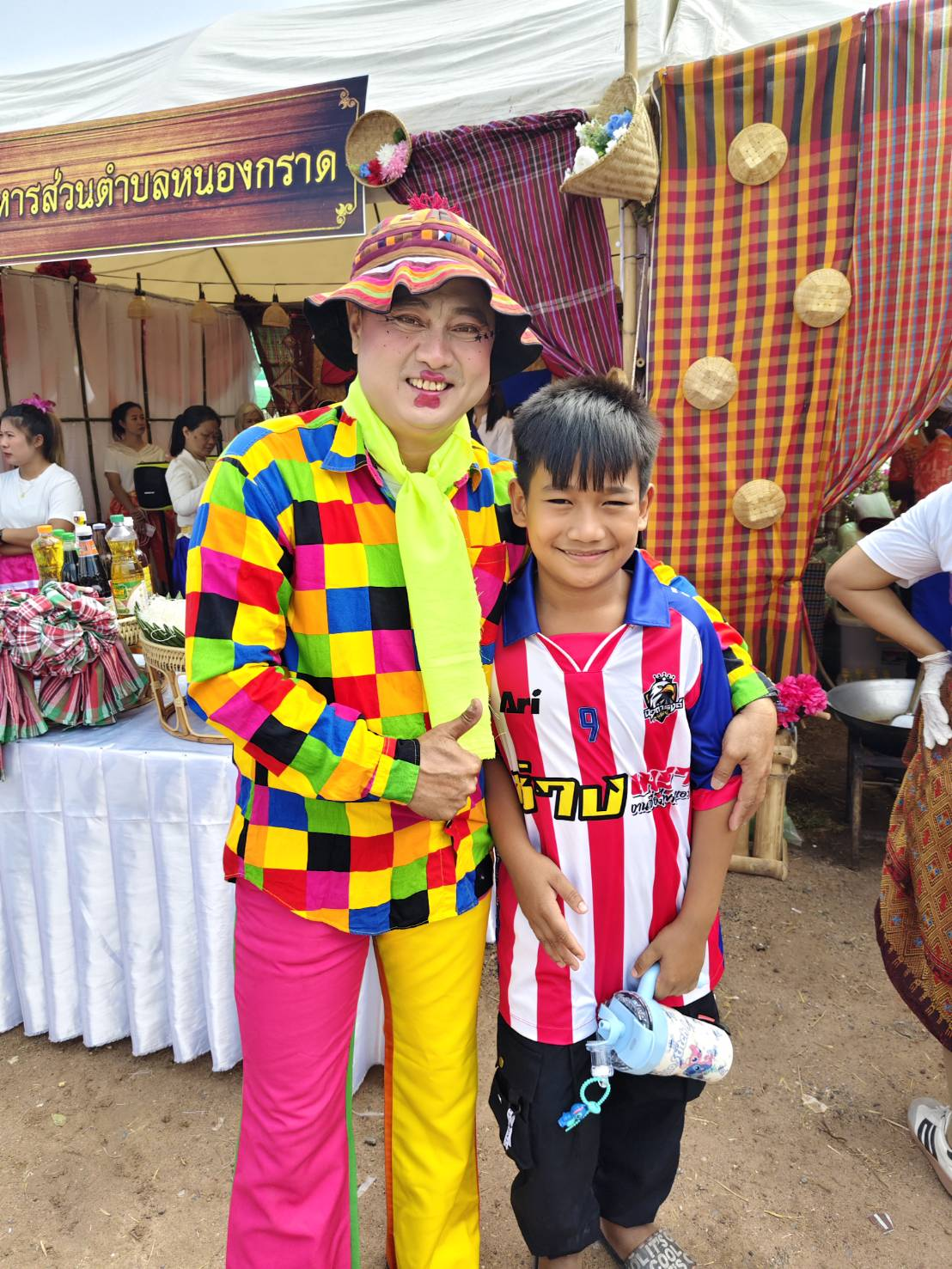 ภาพการประกวดขั่วหมี่ ตำส้มลีลา/น้ำพริก ปลาเผา สะเดาหวาน ในวันที่ 26 กุมภาพันธ์ 2569 ณ เวทีกลางหน้าเทศบาลตำบลด่านขุนทด