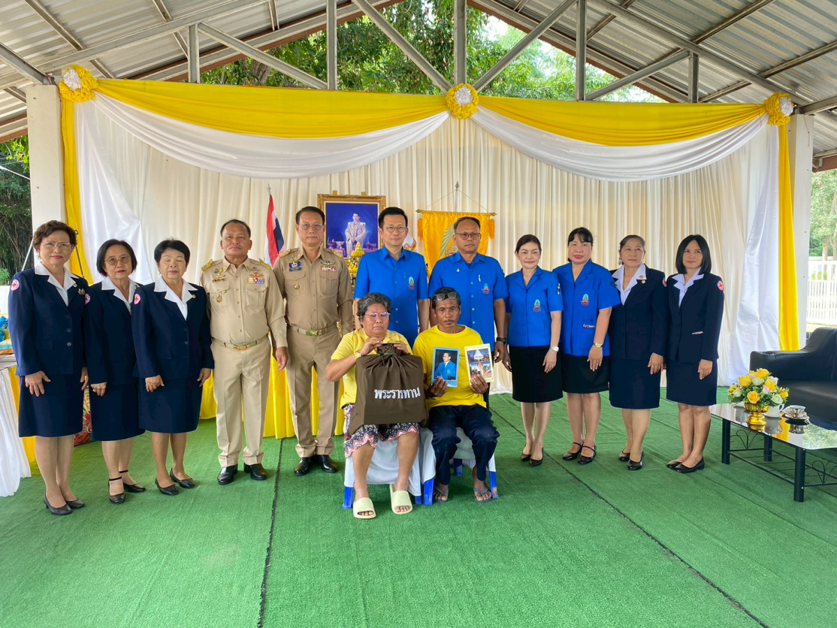 การมอบสิ่งของในการดำรงชีพเบื้องต้น สำหรับผู้ประสบอัคคีภัย มูลนิธิราชประชานุเคราะห์ ในพระบรมราชูปถัมภ์